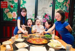 长沙结婚吃瓜爆料事件,一场吃瓜引发的婚庆争议